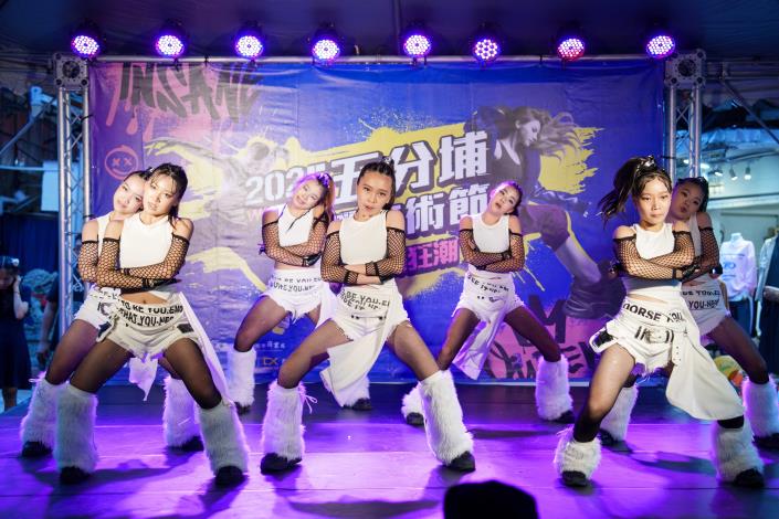 MIXCIN DIVINE隊以充滿熱力的舞技及造型脫穎而出榮獲U15第一名及最佳造型獎