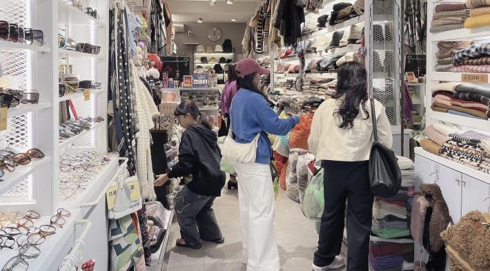 五分埔購物季-三五潮人來買爆消費抽獎活動吸引民眾前往商圈遊逛