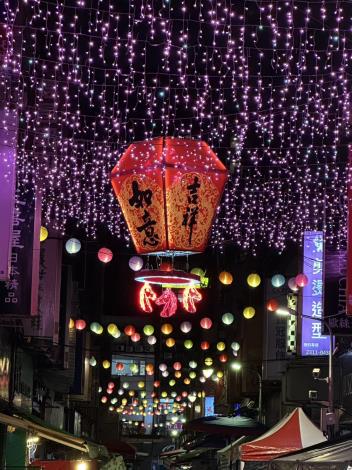 沅陵街商圈新年燈飾「霓彩步步昇」與燈節相互輝映_0