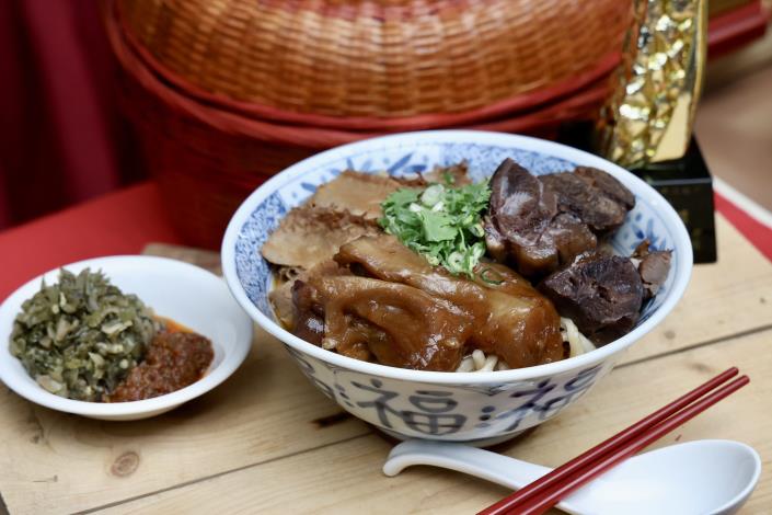 現場展示牛肉麵,讓人垂涎欲滴