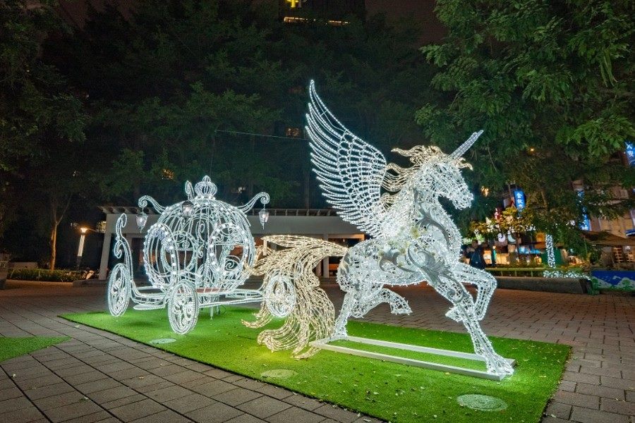 20251210_東區夜未眠活動瑠公公園的星光馬車佈景