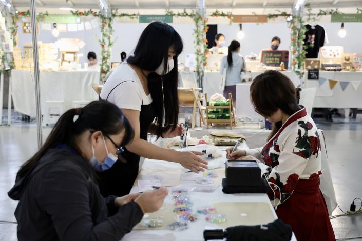 民眾DIY活動體驗工藝之美