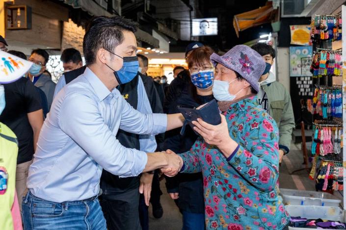 蔣萬安市長與民眾拜年(後站商圈)