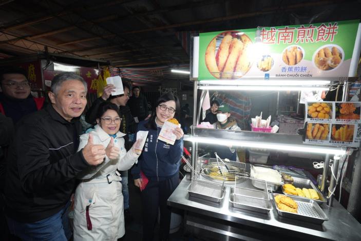 林奕華副市長與貴賓品嘗特色美食