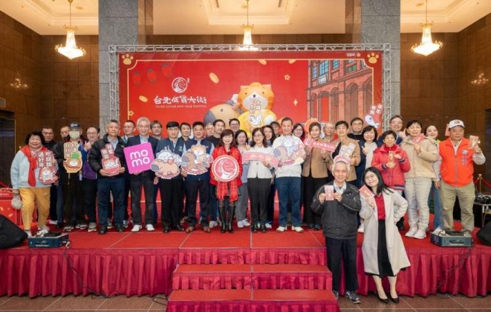 長官及貴賓一同合影留念