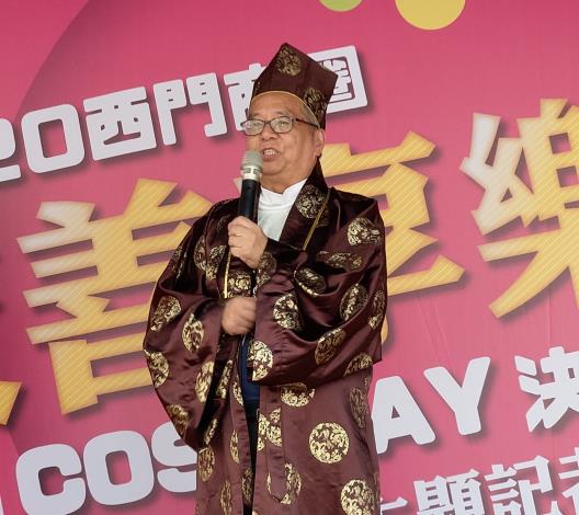 2.西門町商圈劉家鑫理事長化身土地公邀請大家參加COSPLAY決賽活動