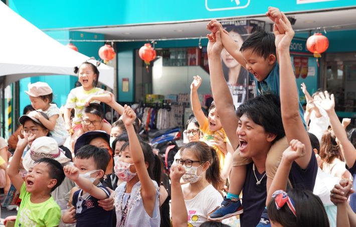 親子熱情參與FOOD超人互動抽獎