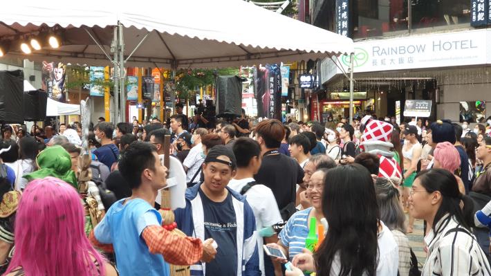 民眾至西門町商圈參與Coser活動現場人潮