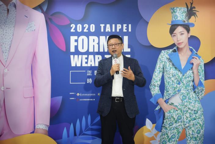 臺北市府產業局林崇傑局長致詞。