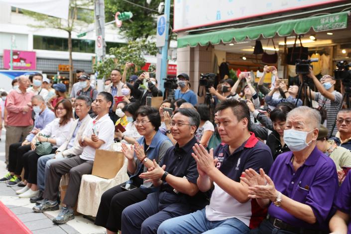 台下長官貴賓合影