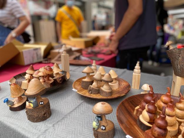 攤位展示木製作品