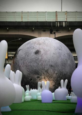 搗蛋玉兔月亮區