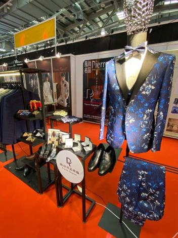 參展業者西服展示