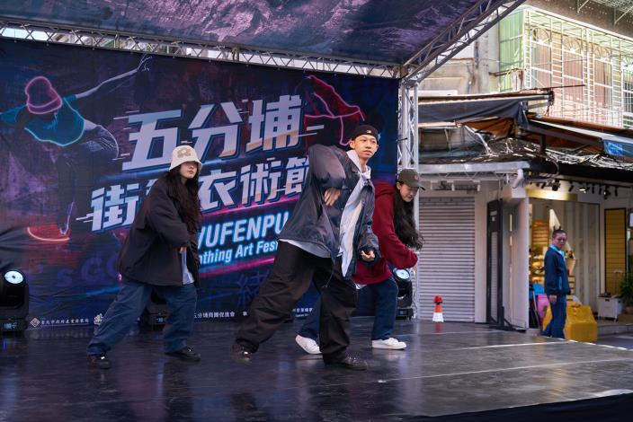 表演隊伍2