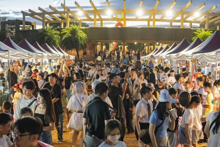 6.台北最大萬聖節PARTY，妖魔鬼怪齊聚大鬧天母