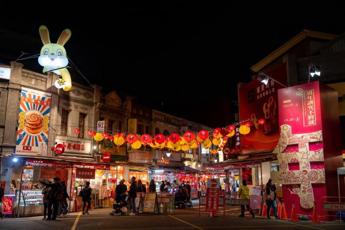 Festival decorations in Dihua Street Shopping District