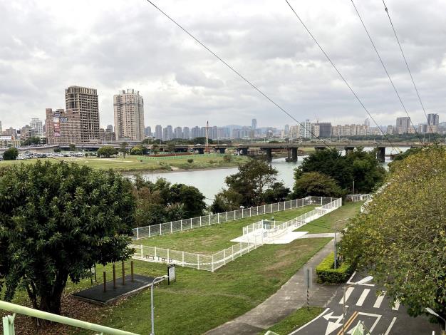 圖2.古亭狗活動區坐享河濱好風光