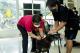 圖1.市民帶狗狗參與「萬箭齊發」狂犬病疫苗注射活動