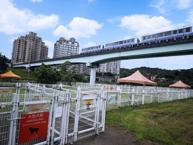 圖2、萬興狗活動區坐落於文山區道南河濱公園