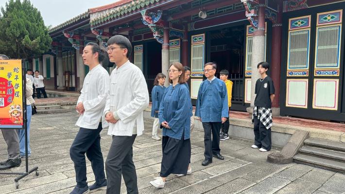 臺北市高職聯考生祈福114.4.12禮生引領古禮祈福