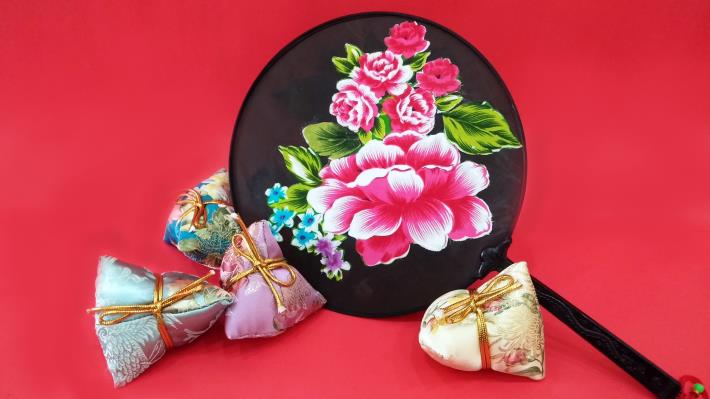 手作粽子照