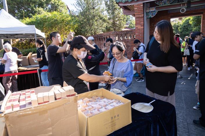 限量禮品供參禮民眾兌換