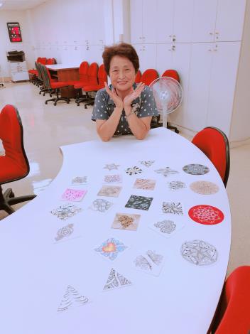 志工媽媽怎麼擺都可愛