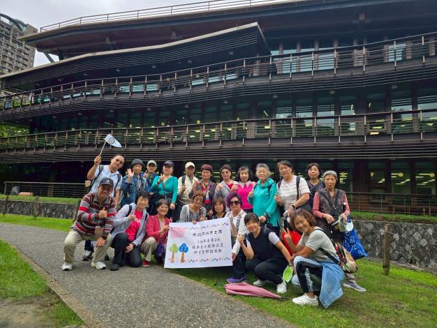 新北投圖書館合照