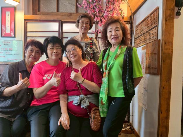 主任與志工合照(二)