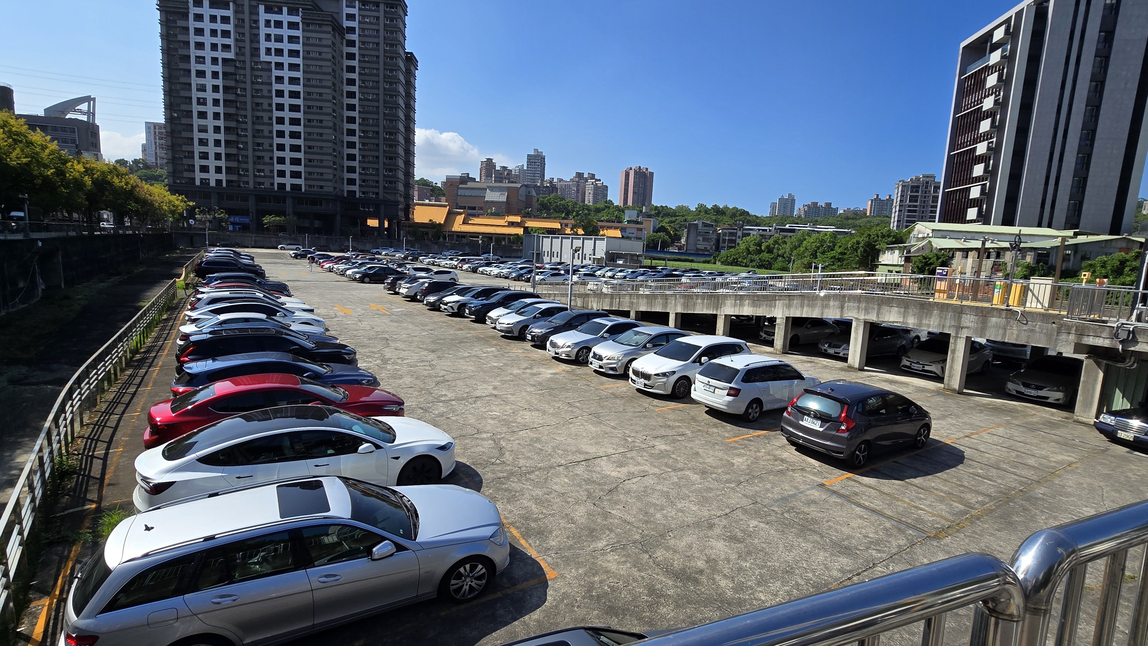 俥亭停車—北投立功場室外停車場