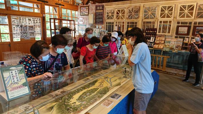 109年志工參訪及聯誼會-參訪新北投車站文物導覽