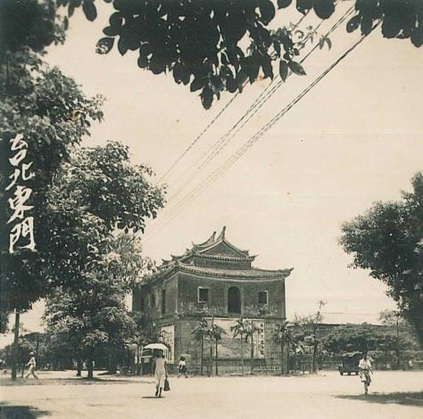 圖1、民國40年代臺北東門（由民眾提供）