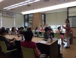 印尼語基礎課程：成人班 講課中