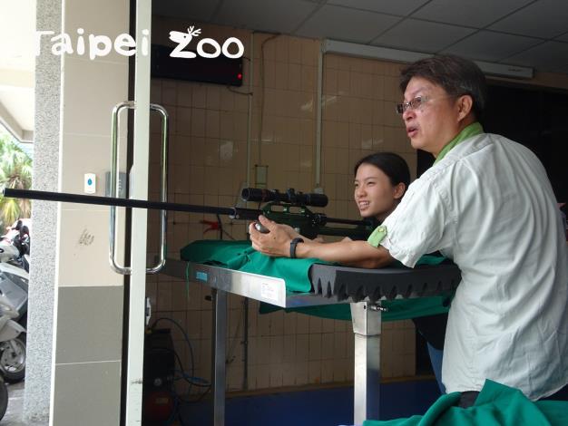 動物醫生體驗營-麻醉槍操作練習