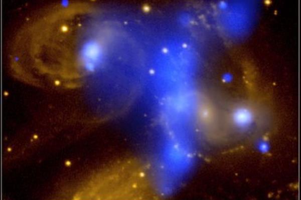 史蒂芬五重星系(錢卓X射線望遠鏡)