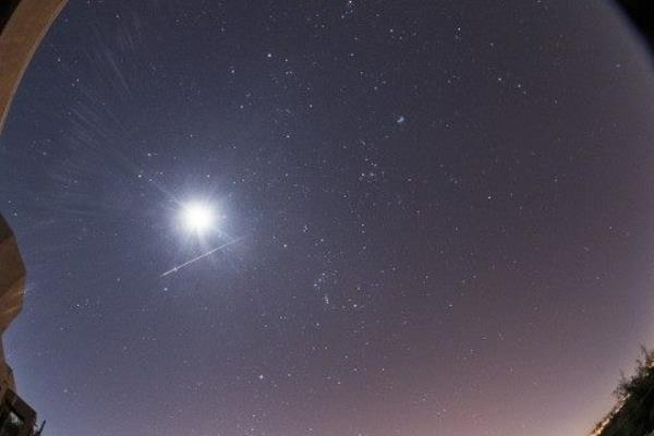 meteor-taurid-11-1-2015-Tucson-AZ-e1446406075755