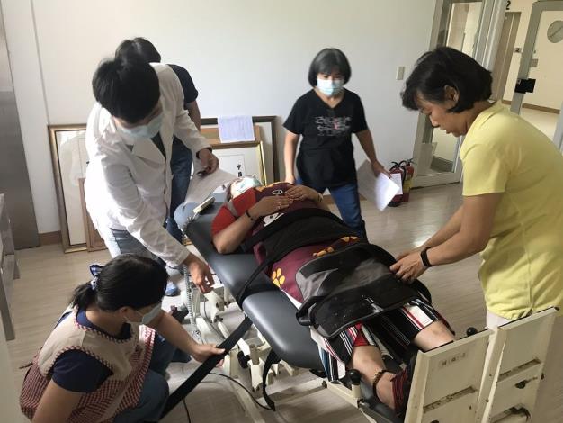 傾斜床操作考核