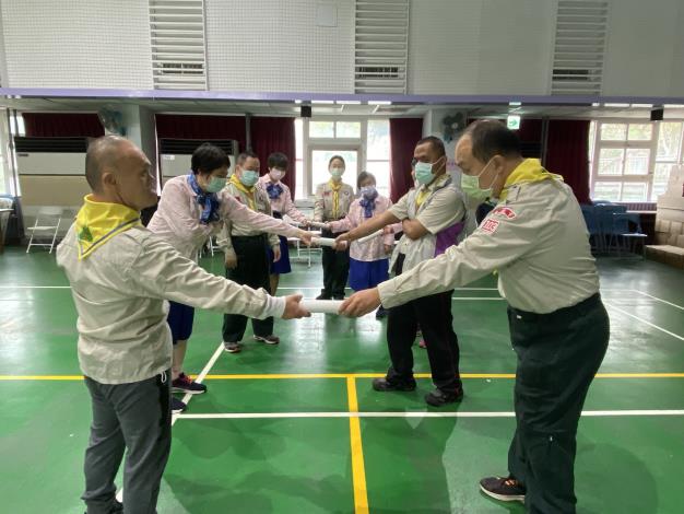 團隊接力活動讓團員展現合作精神。.JPG
