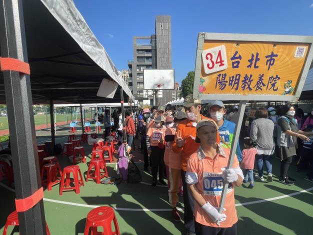 1蓄勢待發準備進場