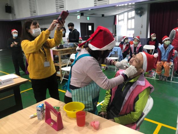 LINE_ALBUM_1101207潔牙比賽_211209_83