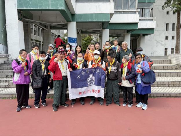 活動結束與服務員進行大合照，畫下完美句點。