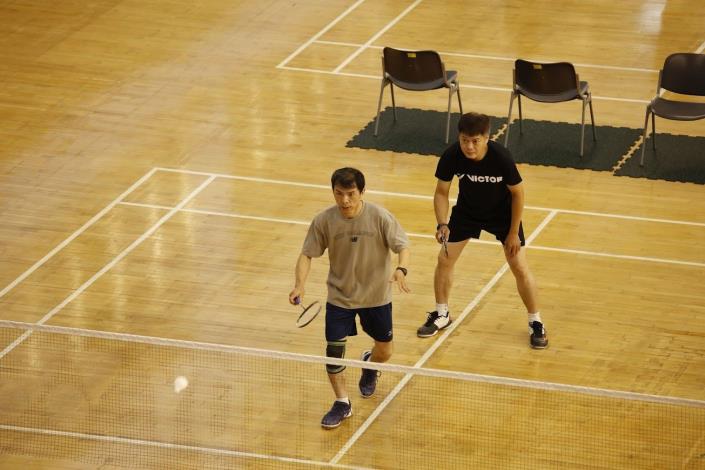 陽明男雙搭檔力挽狂瀾