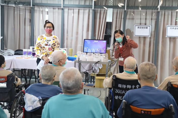 14.2-副院長勉勵選手們.JPG