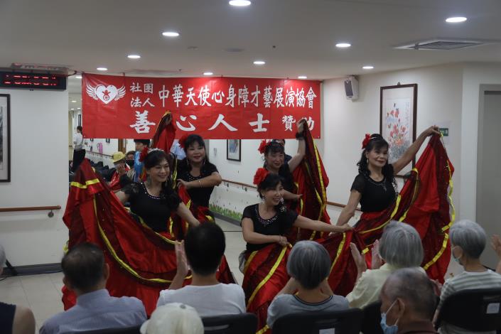 7-17表演團體佛朗明哥演出-社工組.JPG