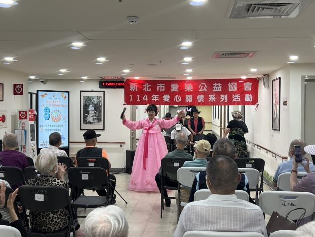 8-14表演團體主持人歌唱演出-社工組