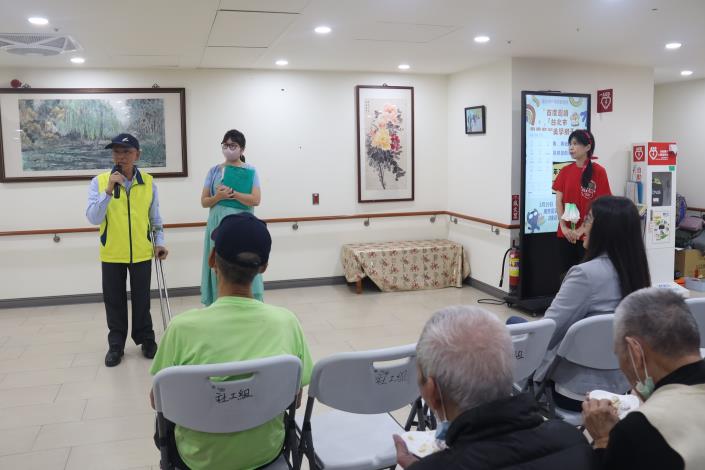 3.4-大仁里蔡桂清里長致詞-社工組.JPG