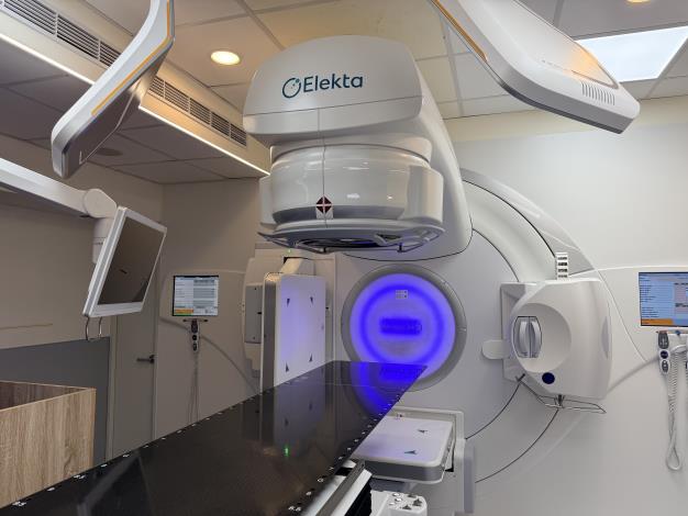 北市聯醫仁愛院區引進新一代高精準直線加速器(圖由仁愛院區提供)