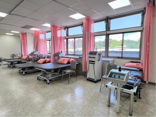 興岩復健治療中心1（照片由仁愛院區提供）