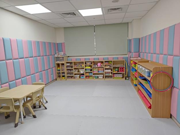 秉持人性化與家庭化的關懷理念，童羽之家佈置處處有巧思，提供孩子溫馨、安全的空間。(圖臺北市立聯合醫院婦幼院區提供)