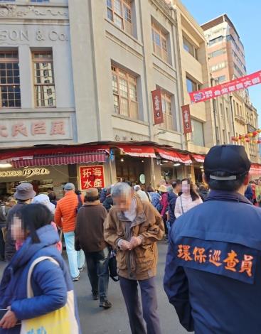 臺北市環保局加強2025台北年貨大街及周邊環境巡查